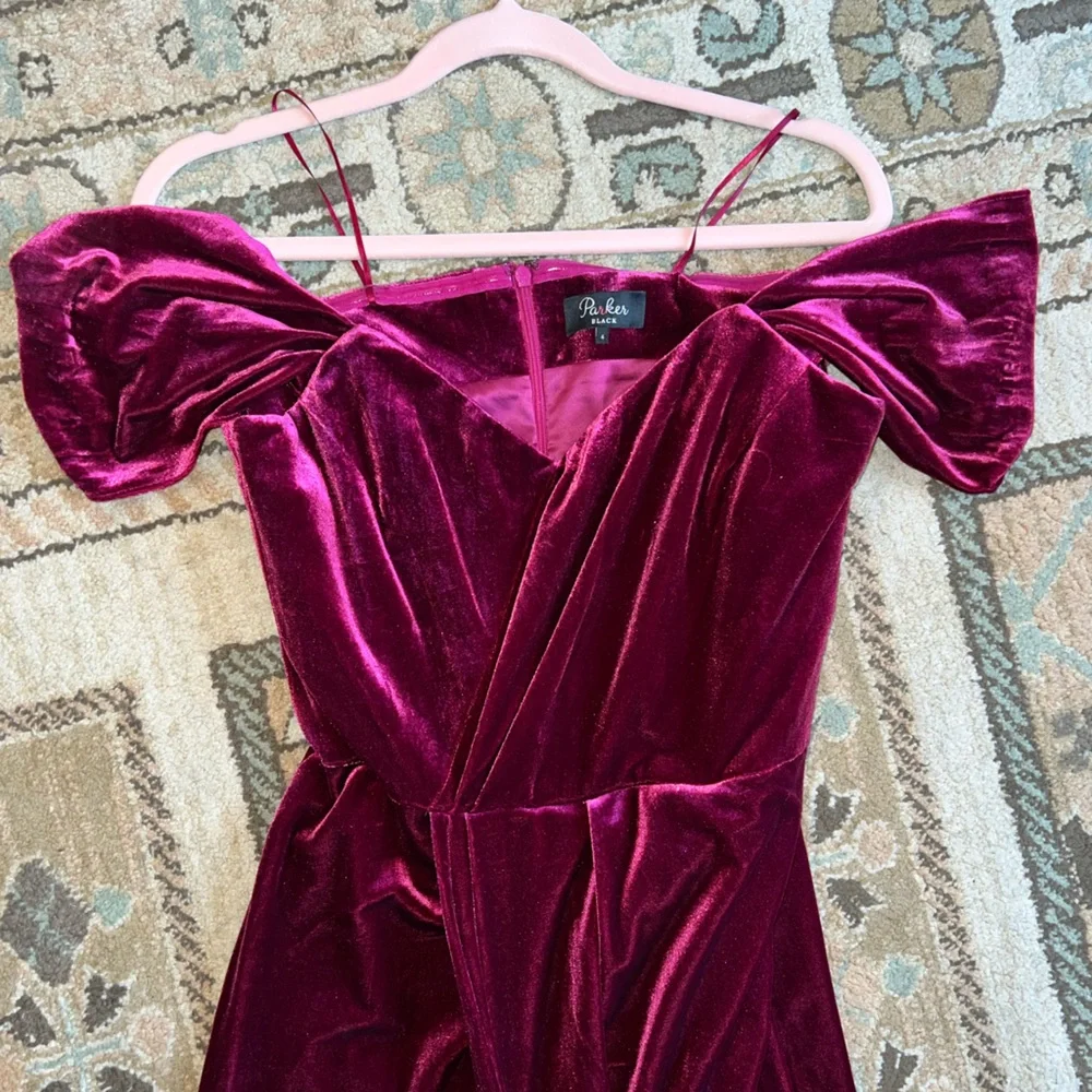 NEW Revolve PARKER BLACK LABEL Long Velvet Gown Size 4 $598 Color Wine - Picture 3 of 10